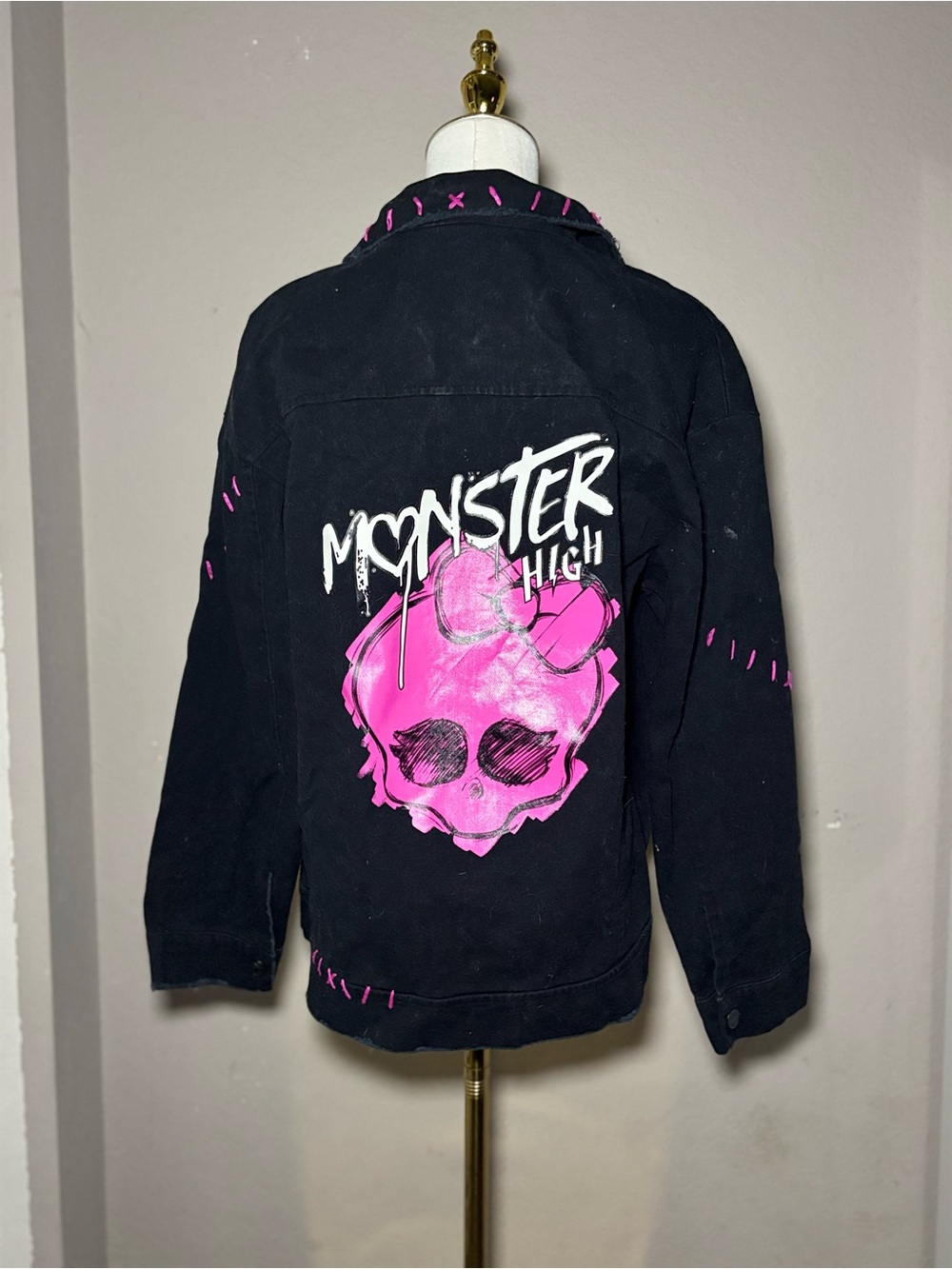 monster high Black Jacket with Pink Skull Graphic